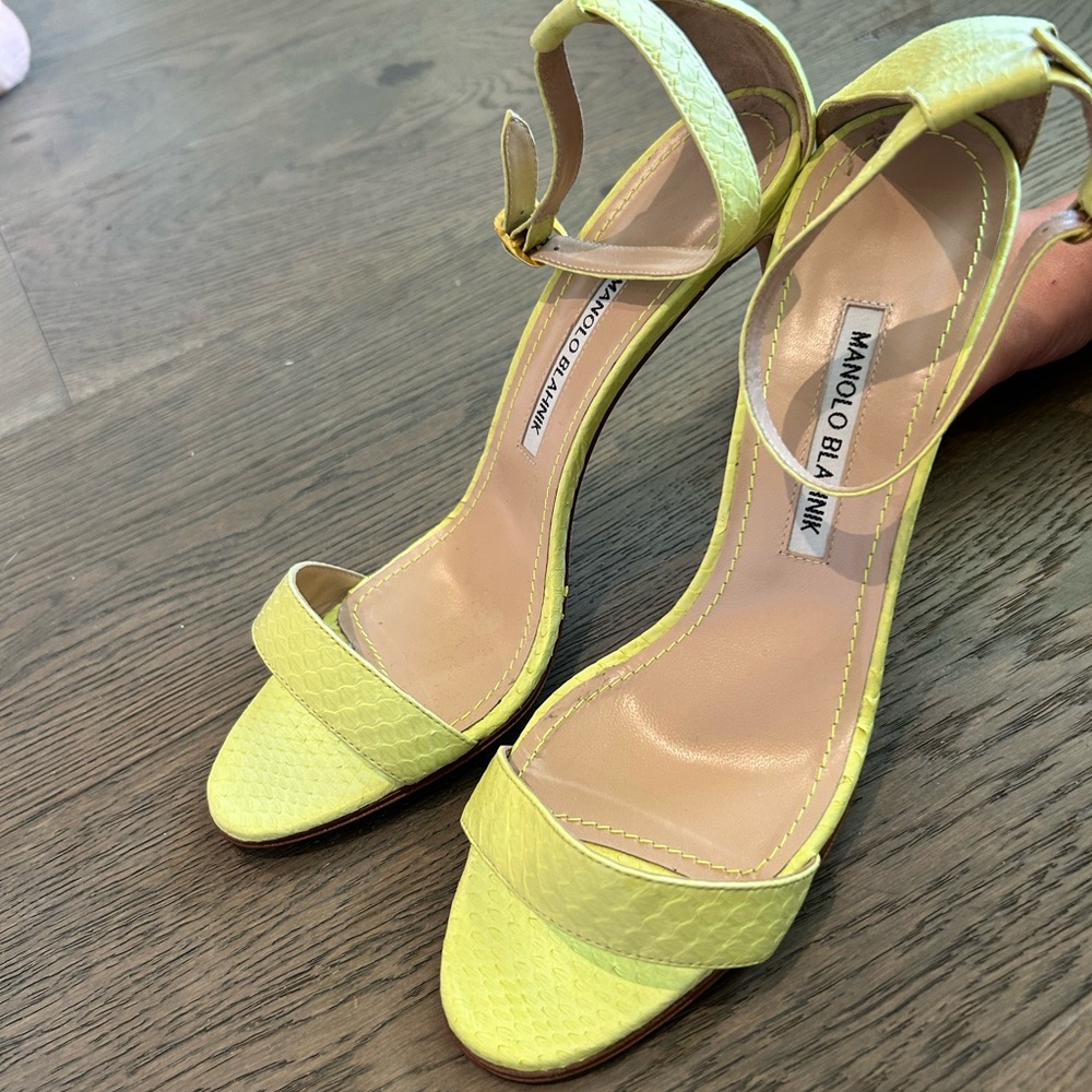 Authentic Manolo Blahnik Yellow Snakeskin Heels